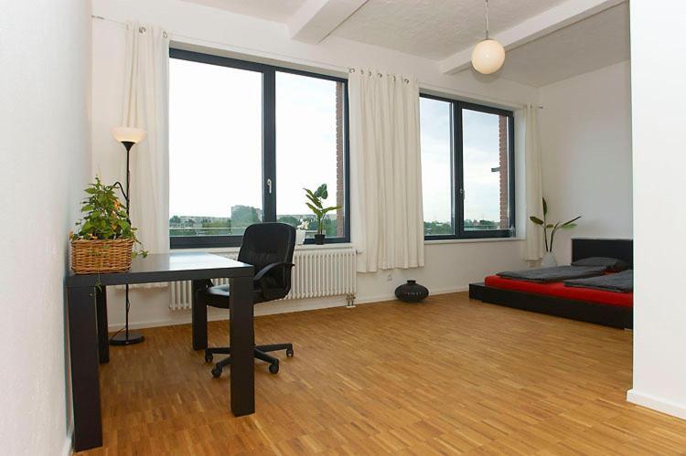 Spacious Studio Apartment Friedrichshain 베를린 객실 사진